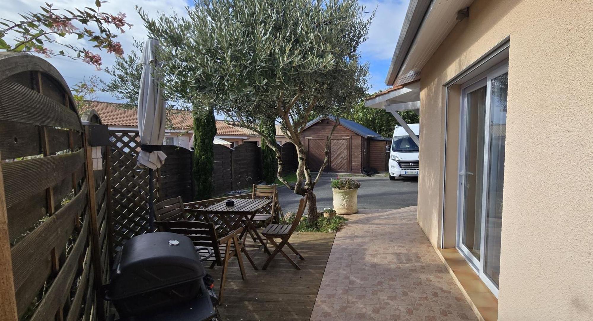 Welcome Logement Avec Terrasse Proche Bordeaux Saint-André-de-Cubzac Zewnętrze zdjęcie